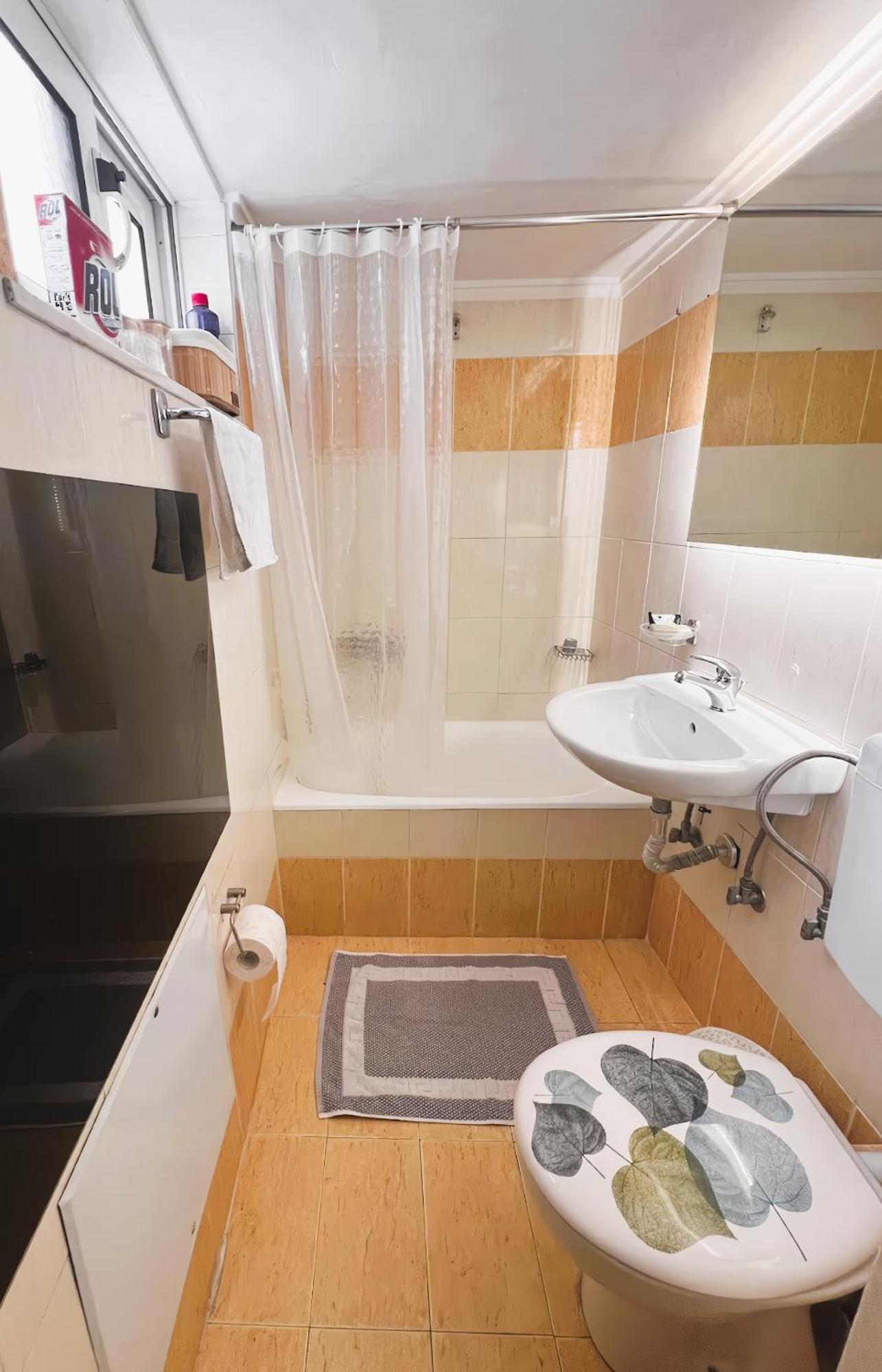 2 Bedrooms Center Apart Patras Exterior foto